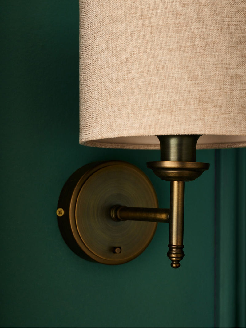 Bronze Upton 1 light wall light - British product