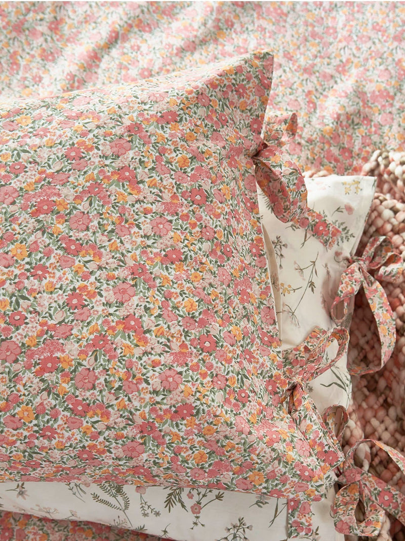 Laura Ashley Pink Coral Loveston duvet cover and pillowcase set, UK version