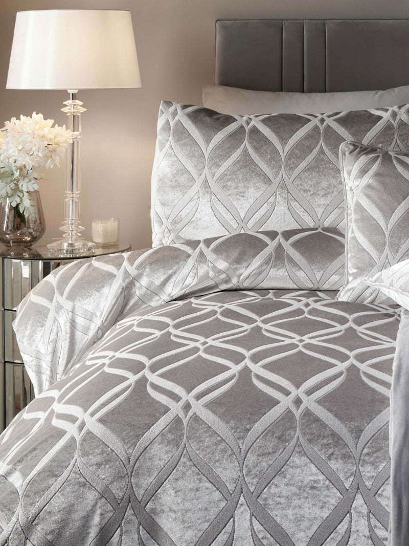 Soiree Silver duvet cover set with jacquard pattern (British brand)