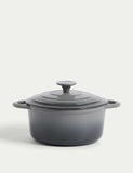 Cast Iron Medium Casserole Dish 2.8L - British product