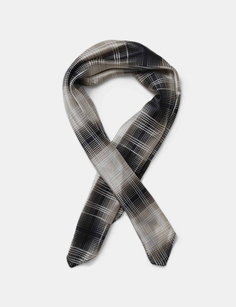 Check Print Scarf versatile fashion accessory, UK version