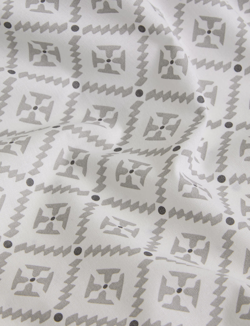 Cotton blend geometric tile bedding set, UK version