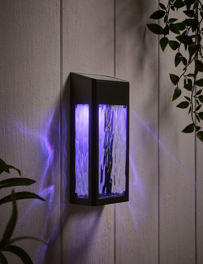 Crackle solar wall light with crackle glass, imported from the UK
