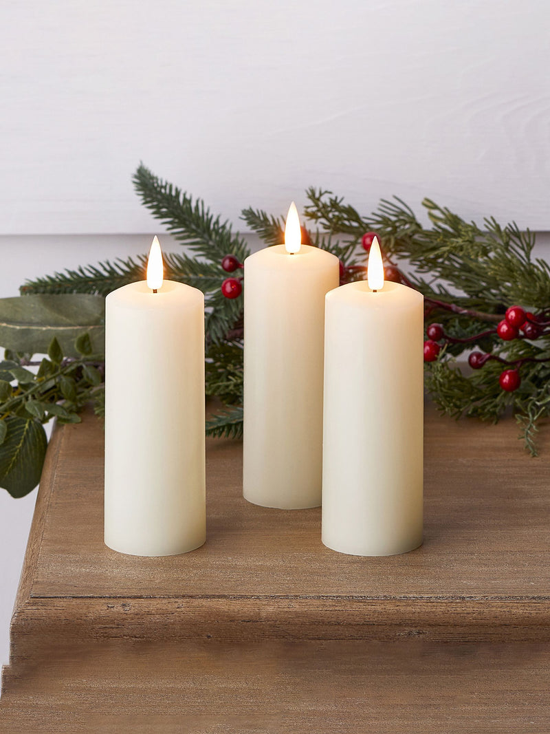 Lights4fun TruGlow LED slim pillar candles set of 3, UK version
