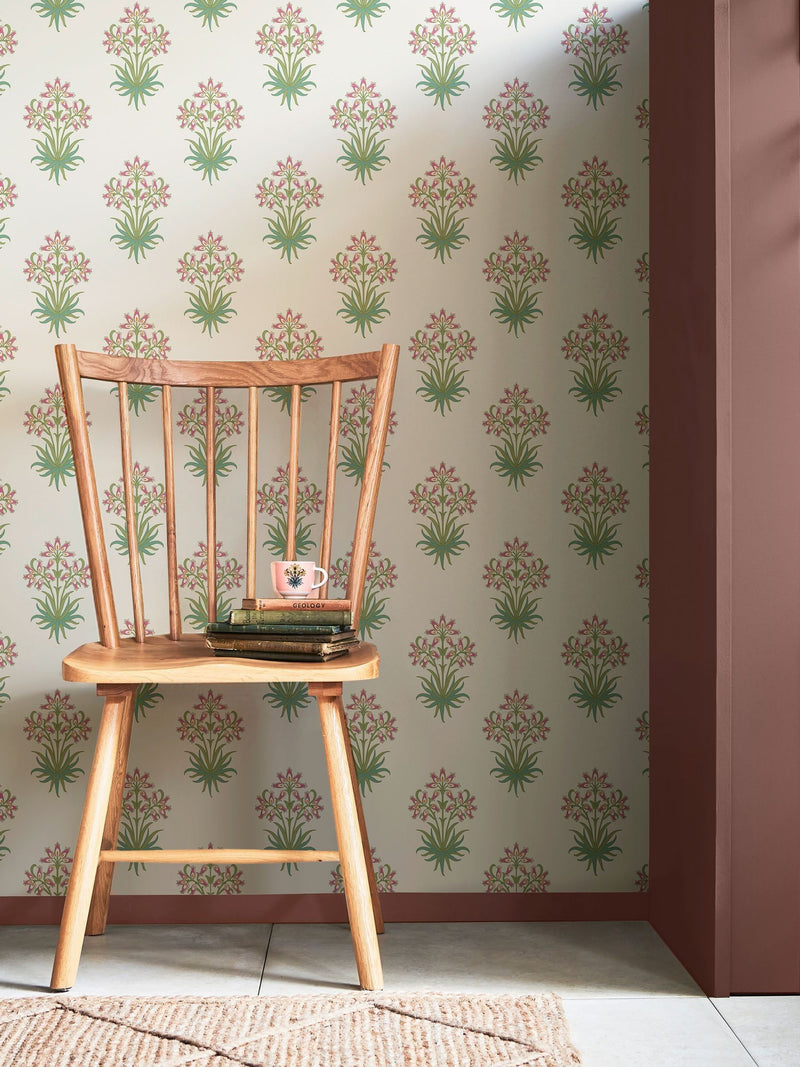 William Morris Hyacinth wallpaper sample Peony Sage A4 - British product