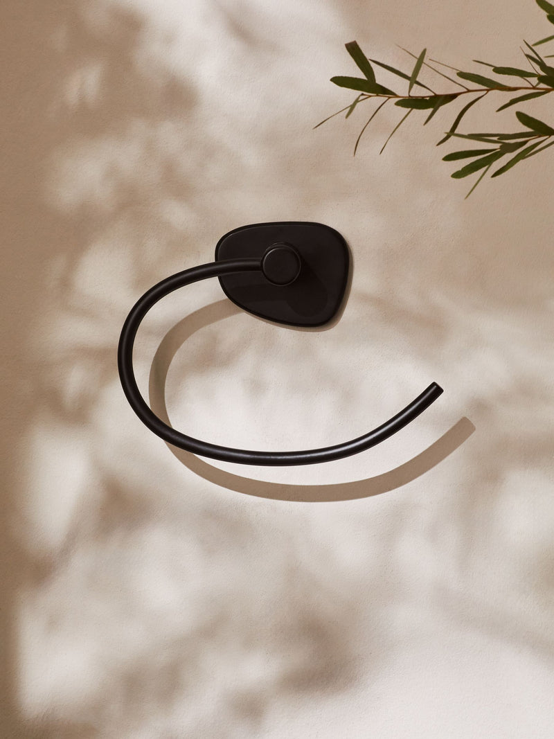 Black Pebble Towel Rail Ring 18x23x4cm - British product