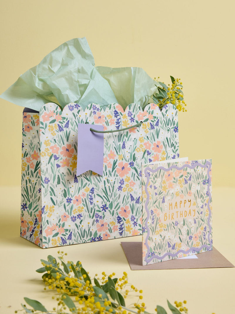 Blue medium floral print gift bag set - British product