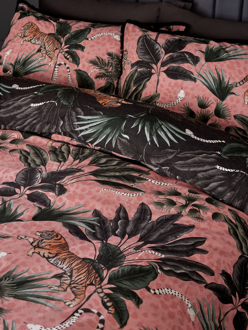Black/Pink Fringed Tiger Duvet Cover and Pillowcase Set - British product