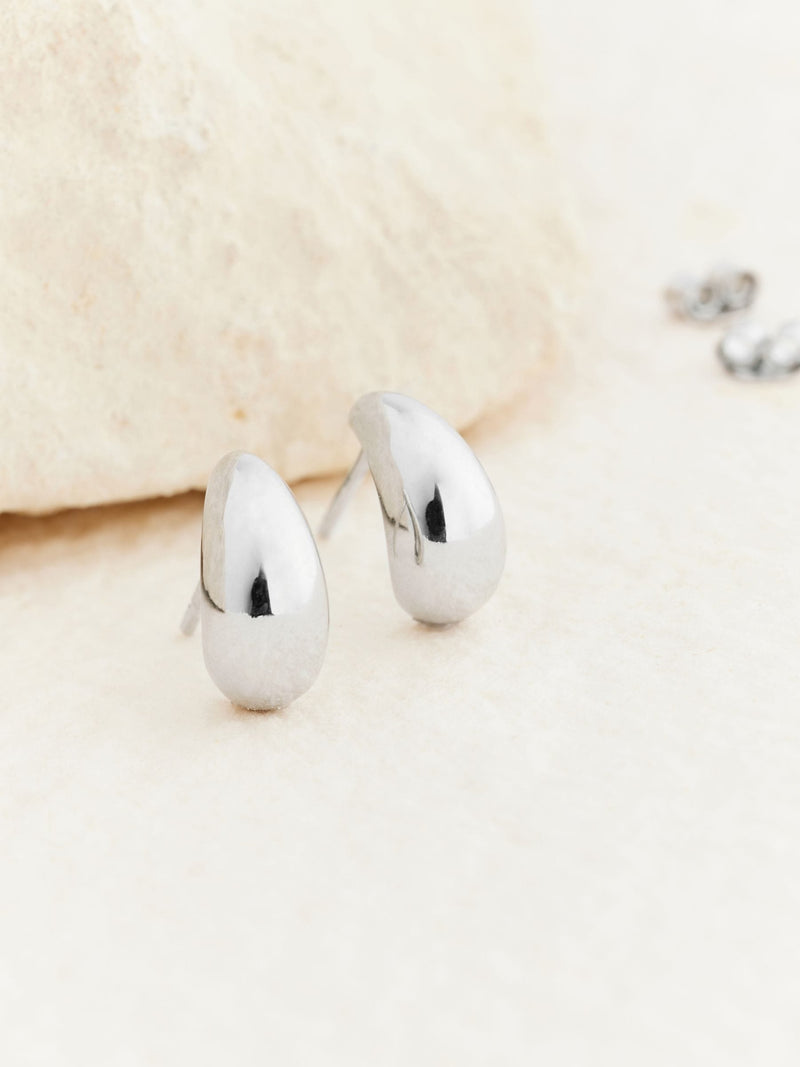 Sterling silver mini teardrop earrings 11mm x 6mm (British brand)