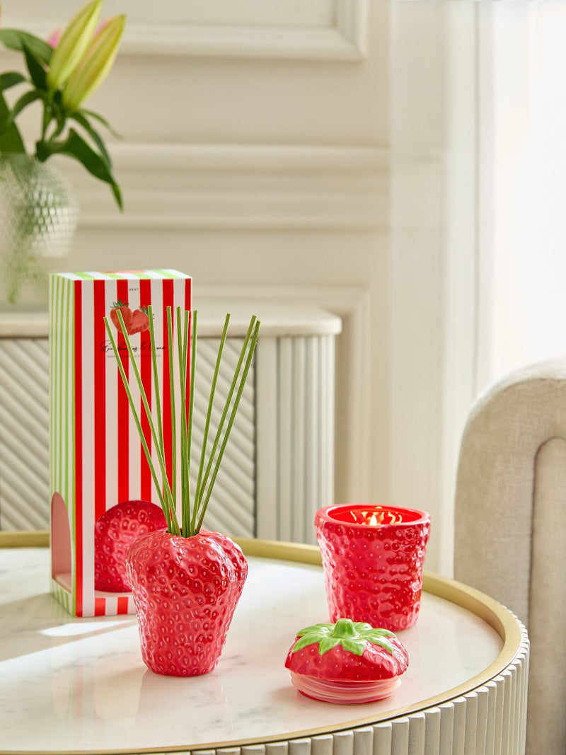Strawberries & Cream Fruity Decorative Candle 12cm (British brand)