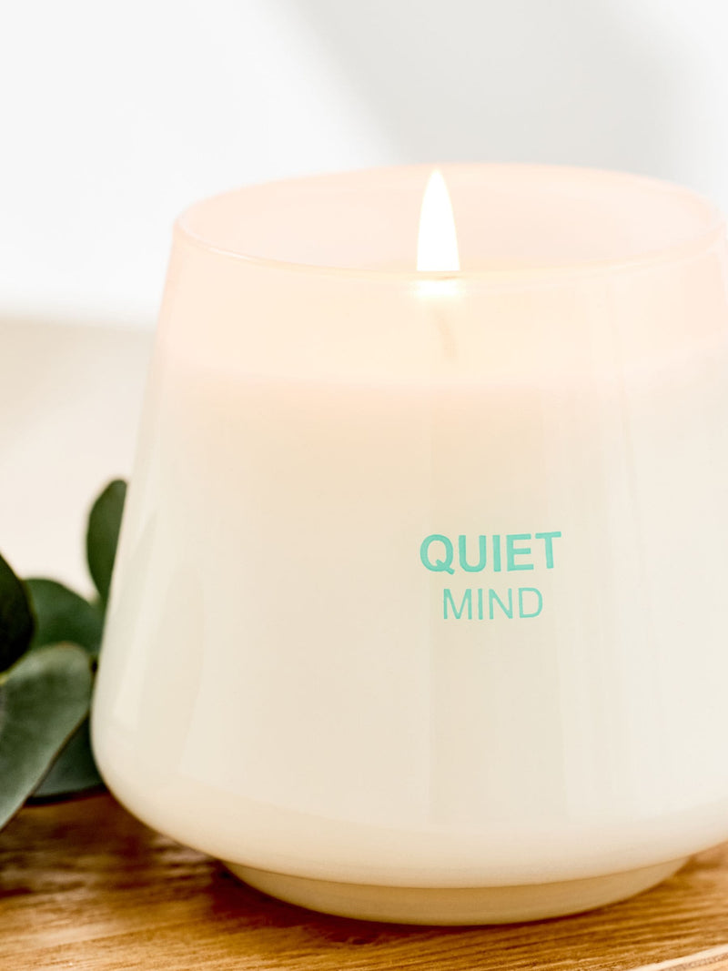 White lavender and cedarwood aromatherapy candle 9.5cm (British brand)