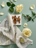 White lavender and cedarwood aromatherapy candle 9.5cm (British brand)