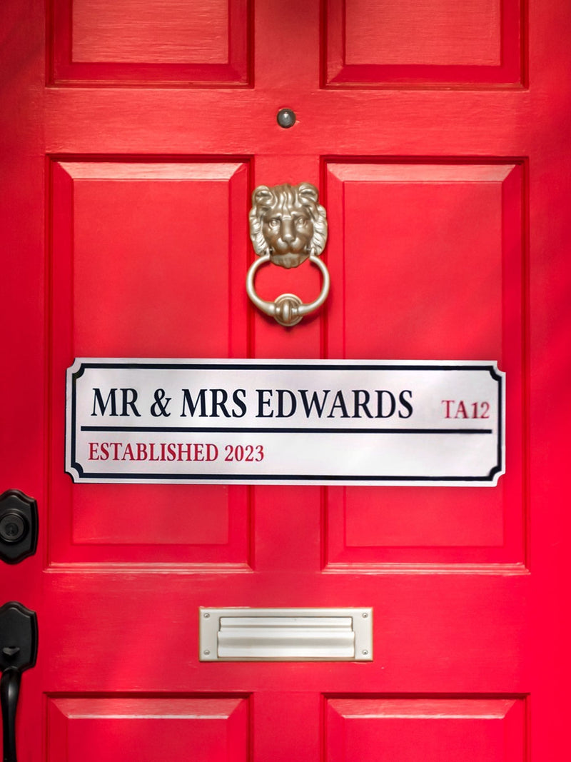 Jonnys Sister couple's street sign 48x12cm - British product