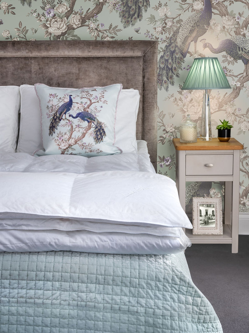 Laura Ashley White 13.5 Tog All Seasons Duvet, UK version