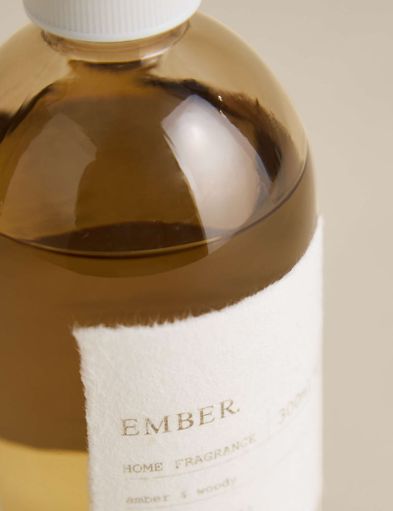 Ember diffuser refill 300ml with cardamom and sandalwood - British product