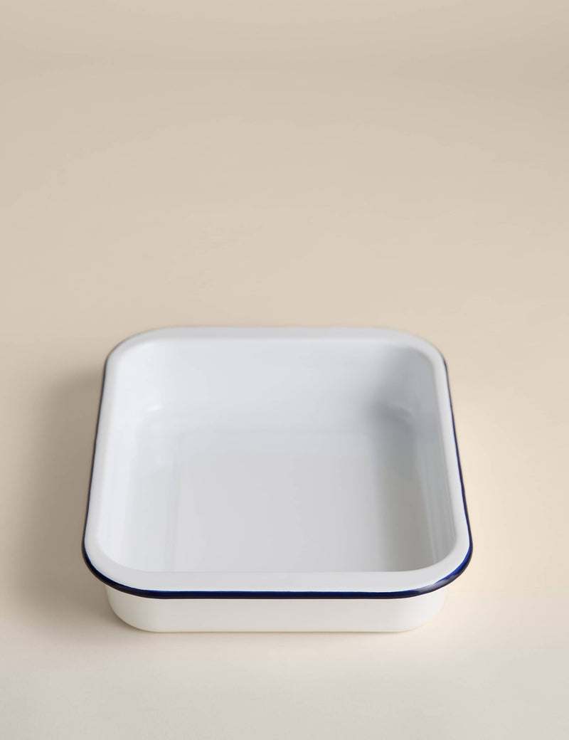 Enamel 29cm small roaster for oven cooking - British product
