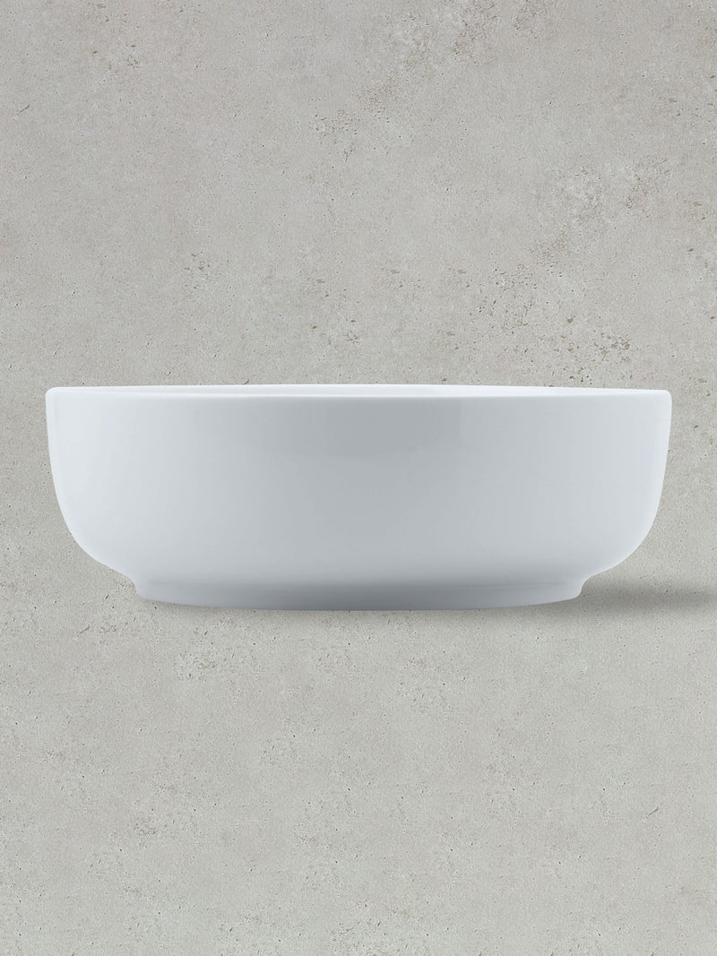 Maxwell & Williams White Basics Contemporary serving bowl, imported from the UK