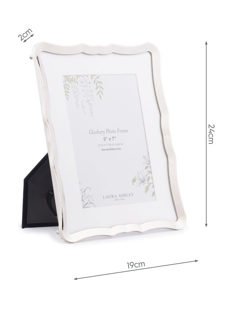 Laura Ashley Silver Glasbury 5' x 7' photo frame, UK version