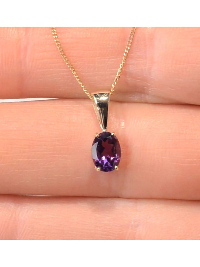 The Diamond Store purple amethyst 7x5mm 9K yellow gold pendant necklace (British brand)