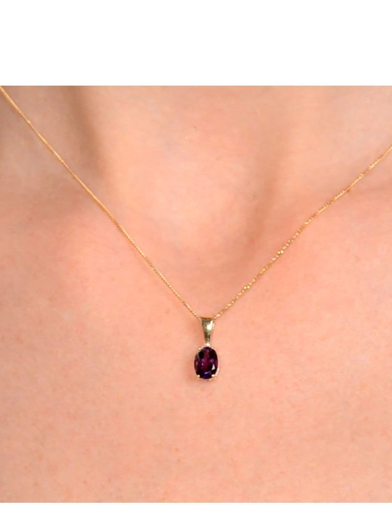The Diamond Store purple amethyst 7x5mm 9K yellow gold pendant necklace (British brand)