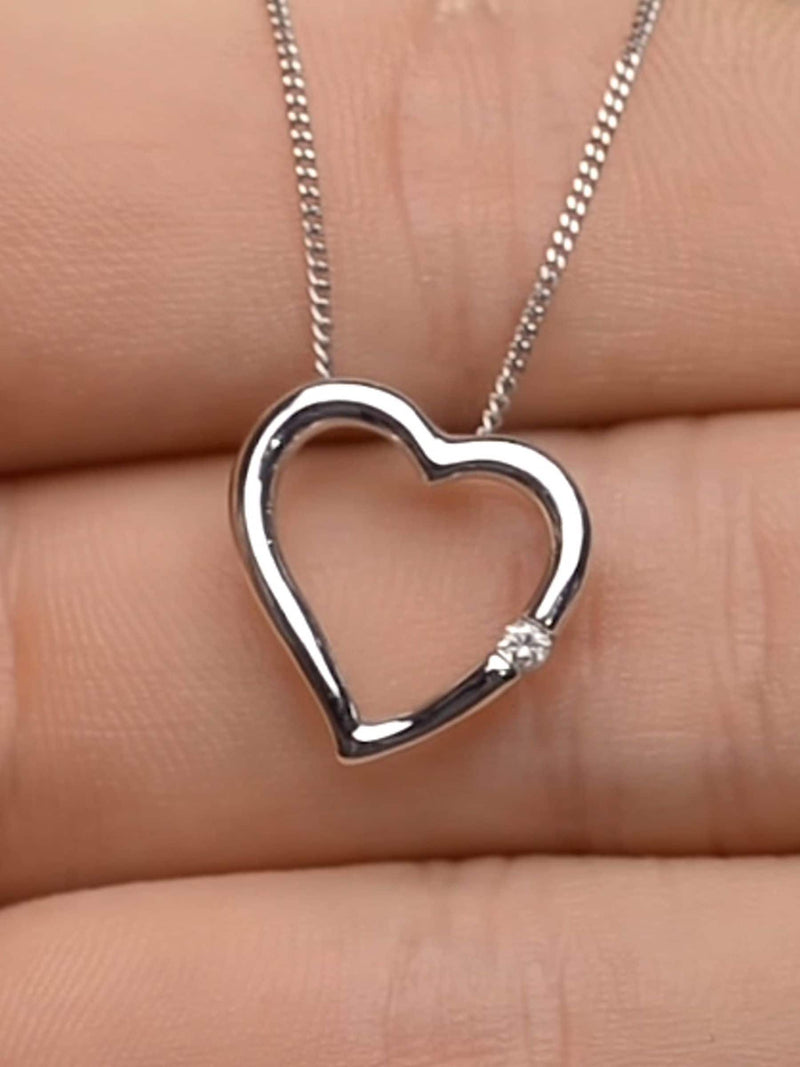 The Diamond Store white gold diamond heart pendant necklace 13cm (British brand)
