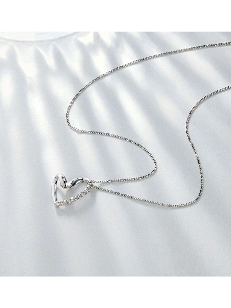 The Diamond Store white heart pendant necklace 0.10ct diamond (British brand)
