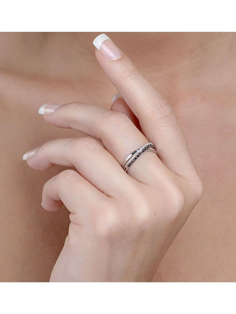 The Diamond Store 9K White Gold crossover ring (British brand)