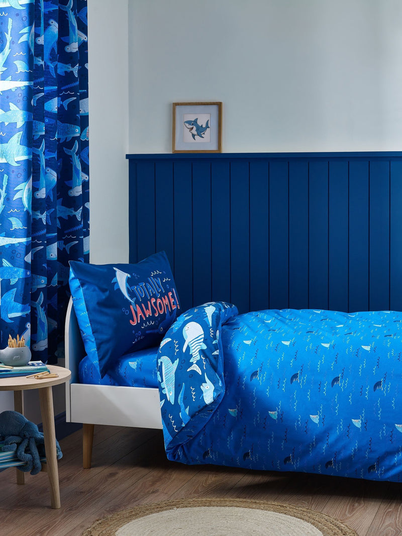 Catherine Lansfield Blue Jawsome Shark Reversible Duvet Cover Set - British product