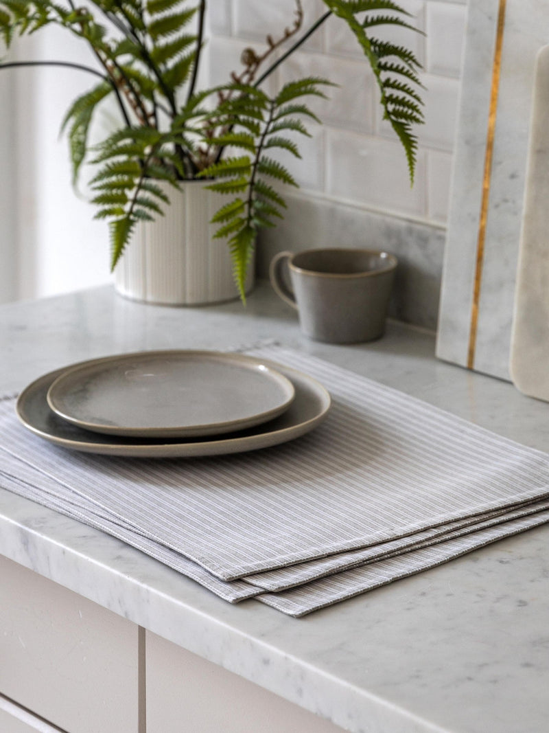 Gallery Home grey woven striped placemats 4 pack, UK version