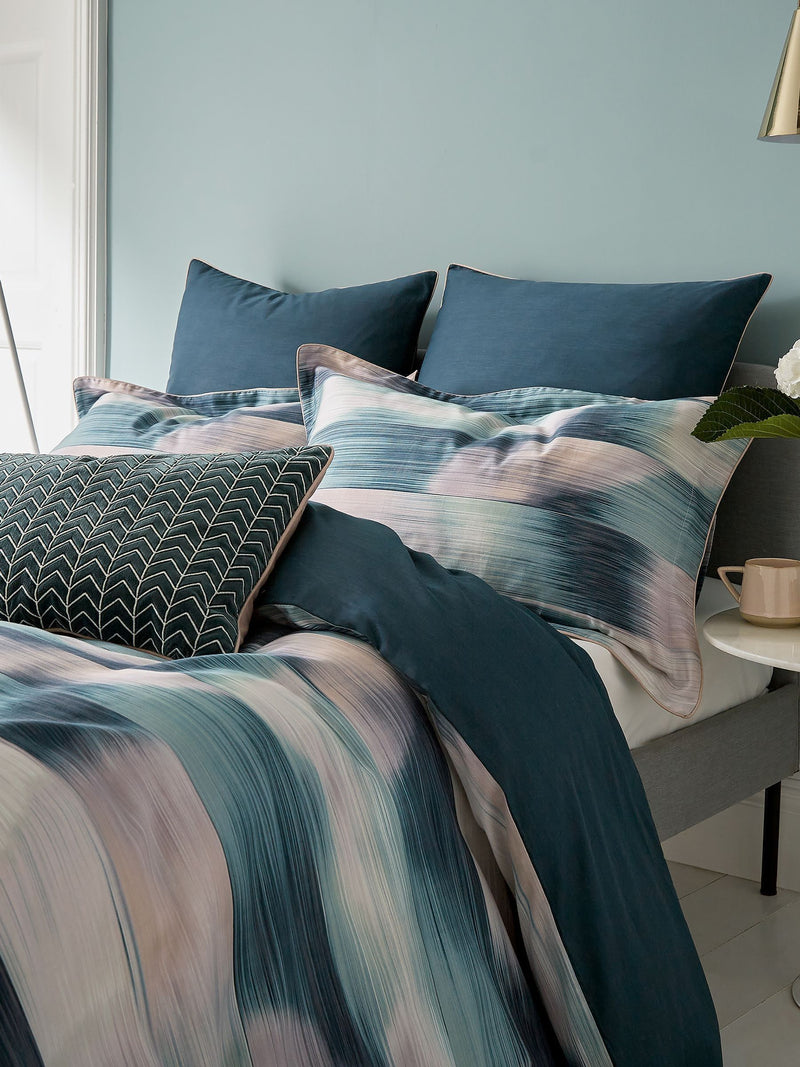 Harlequin Cascade Oscillation duvet cover and pillowcase set, UK version