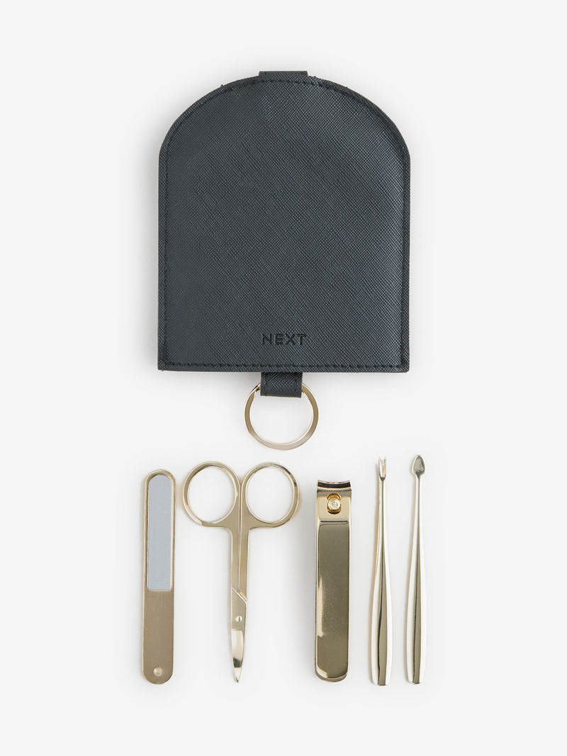 Travel manicure set with pouch (British brand)