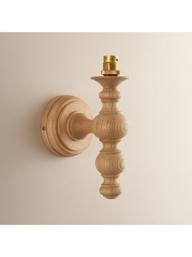 Gallery Home Bibury natural ash wall light brass B22 holder (British brand)