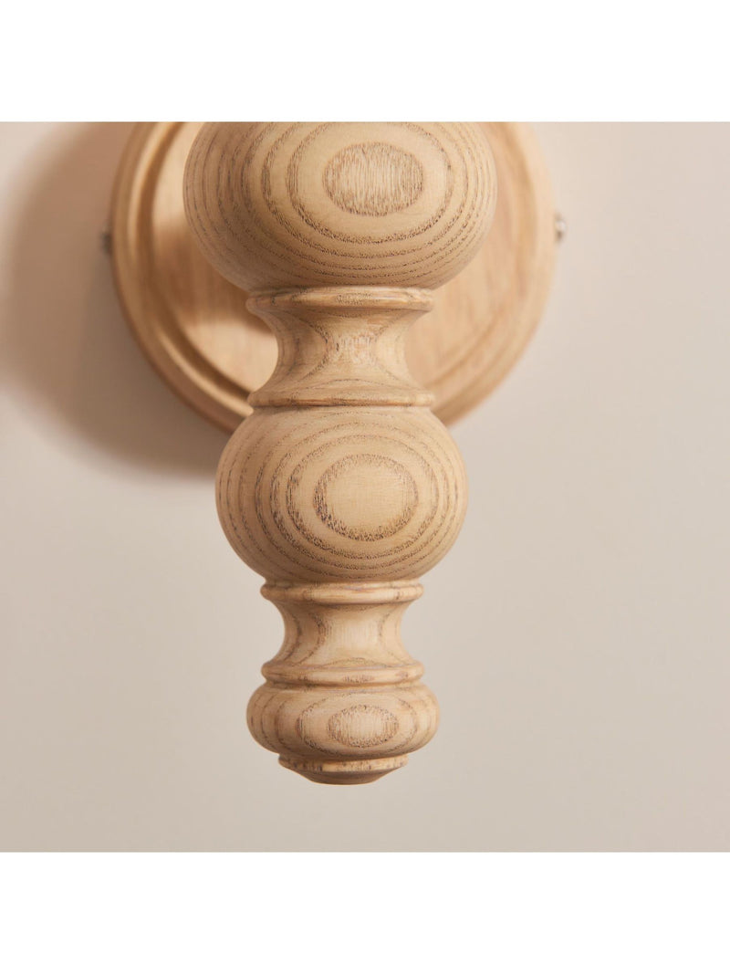 Gallery Home Bibury natural ash wall light brass B22 holder (British brand)