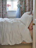 Shabby Chic by Rachel Ashwell white textured floral matelasse duvet cover set (British brand)
