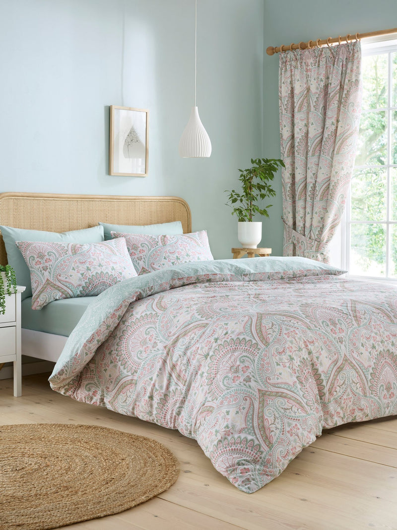 Dreams & Drapes Green Palais Reversible Duvet Cover Set - British product