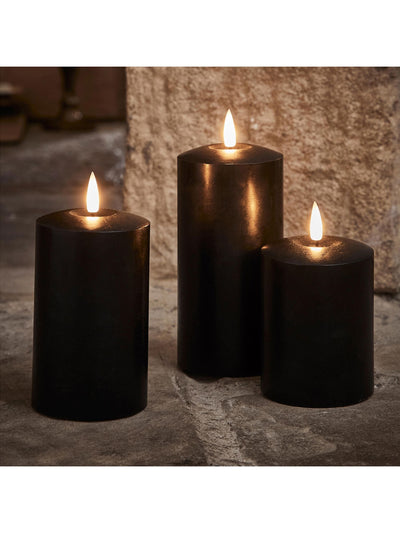 Next Lights4fun Svart TruGlow LED-søylelys Trio med Høyder 15 cm, 12,5 cm og 10 cm - Kjøp online hos McGrocer