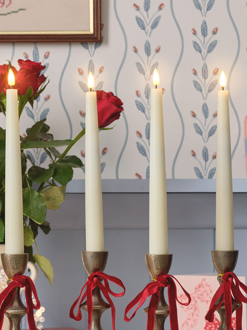 Lights4fun TruGlow natural taper candles set of 4 22cm, UK version