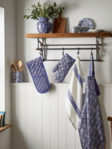 Next Burleigh X Bedeck Of Belfast Blue Calico Single Oven Gloves- Buy online at McGrocer