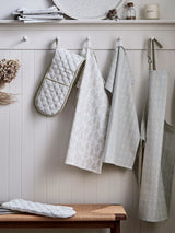 Next Murmur Natural Aria Oven Mitt with Piped Edging and Hanging Loop- Buy online at McGrocer