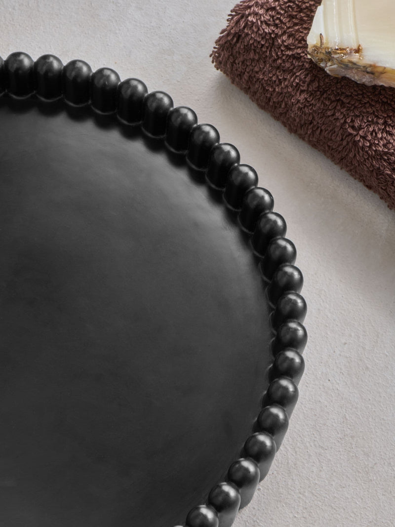 Black rib round storage tray 21cm - British product