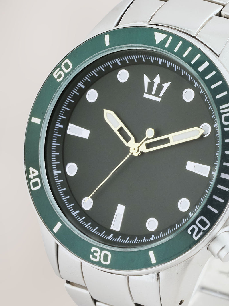 Silver Dark Green Border Bracelet Diver Watch (British brand)