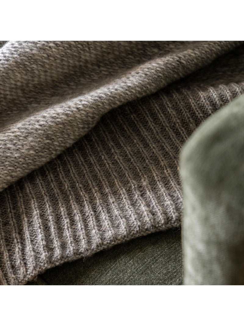 Gallery Home grey knitted throw (British brand)