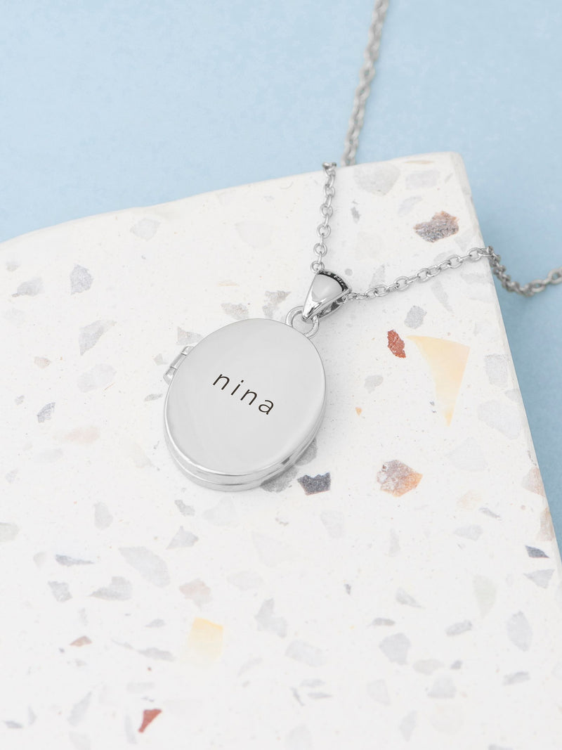 Treat Republic personalised oval photo locket pendant (British brand)