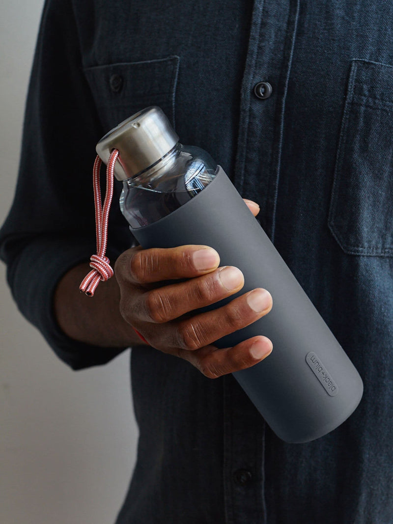 Black & Blum Slate glass water bottle 600ml - British product