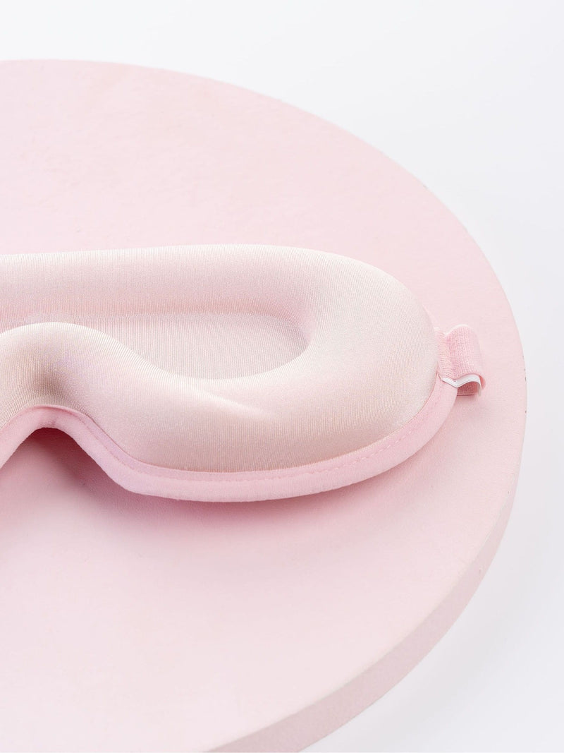 Brush Works 3D Eyelash Protector Sleep Mask - British product
