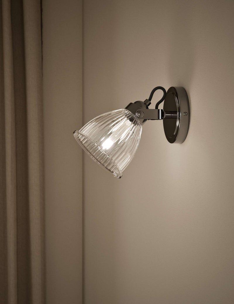 Florence wall light antique brass ribbed glass shade - British product
