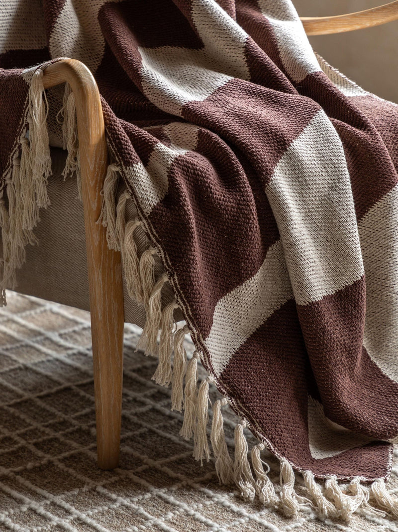 Gallery Home brown abstract throw 170cm, UK version