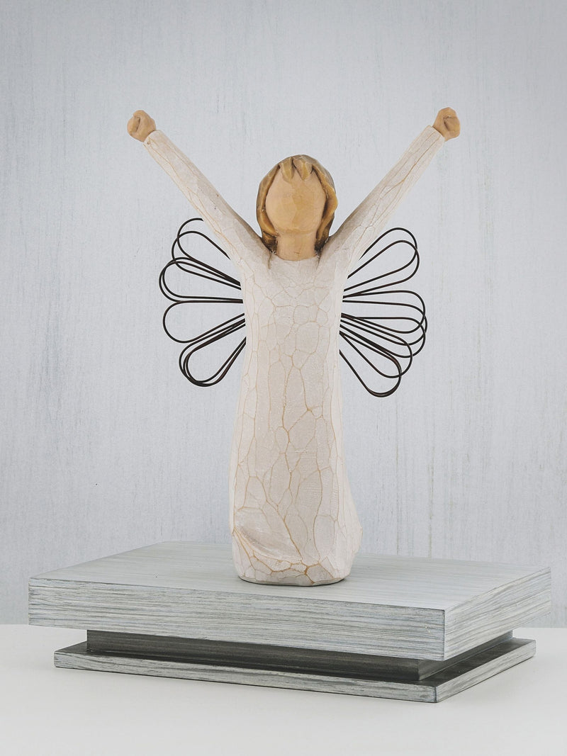 Willow Tree Angel of Courage figurine (British brand)