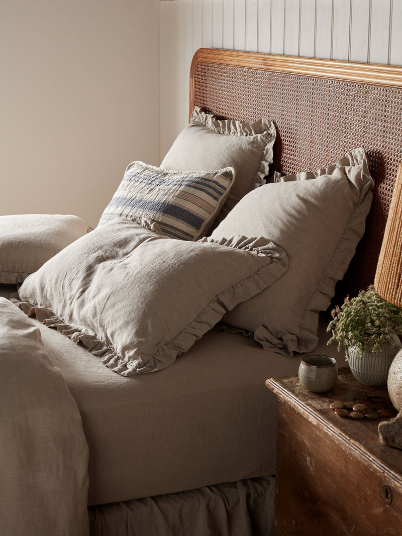 Secret Linen Store frill pillowcase natural linen - British product