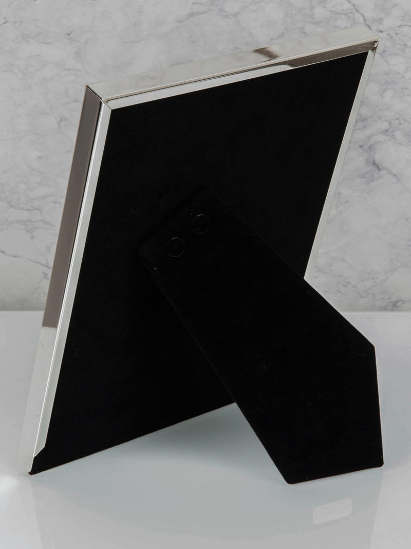 Widdop silver plated rib edge photo frame 8x10 (British brand)